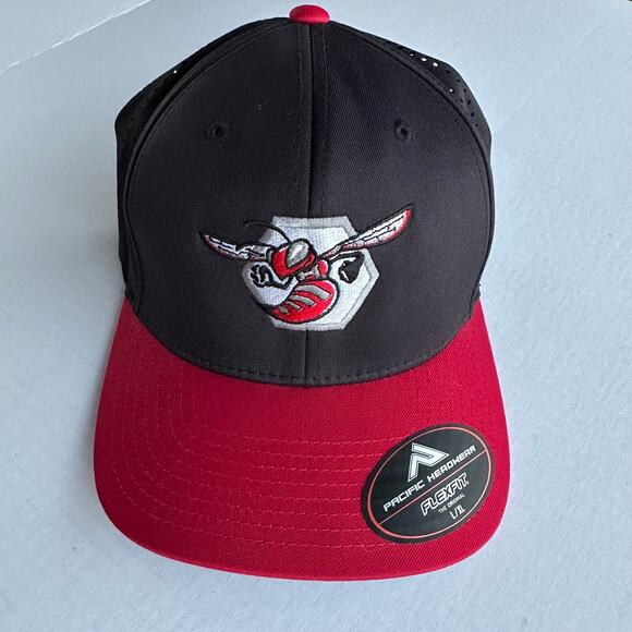 L/XL Pacific Headwear Hornets FlexFit Hat Cap Black Red Fitted Streetwear Sports - Picture 1 of 5